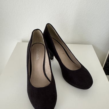 schwarze high heels