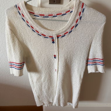 Weisses Retro Strick-Shirt