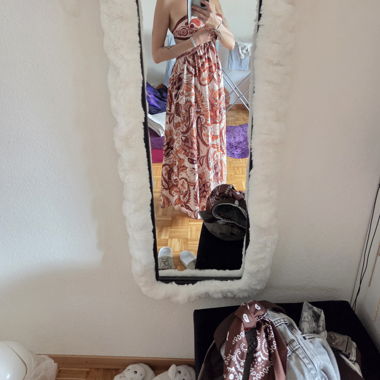Long bustier dress with kimmy-style print