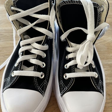 Converse Chuck Taylor Move Sneaker