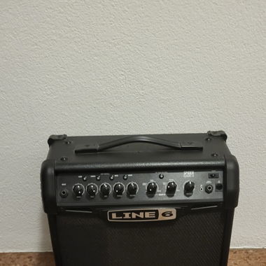 Musik Box Line 6 Spider Classic 15