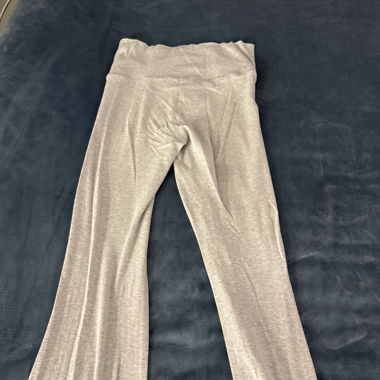 Grey leggings from FB Sister