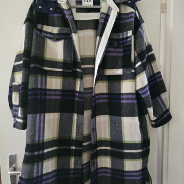 Zara Mantel
