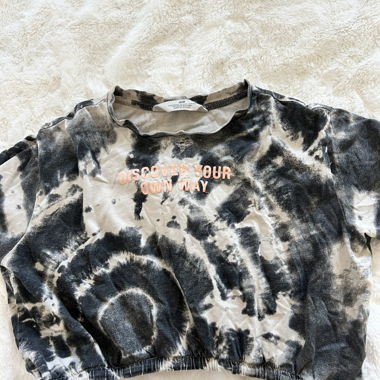 Spotted Top with Quote