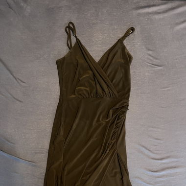 Schwarzes Party-Kleid