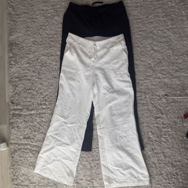 2 Sommer Hosen schwarz und weiss