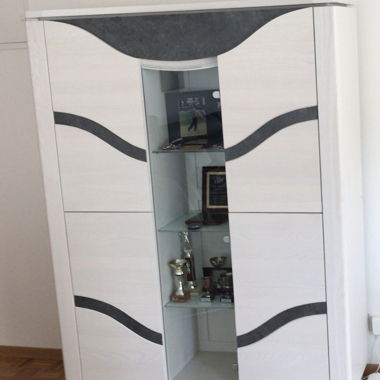Vitrine / Wohnzimmerschrank
