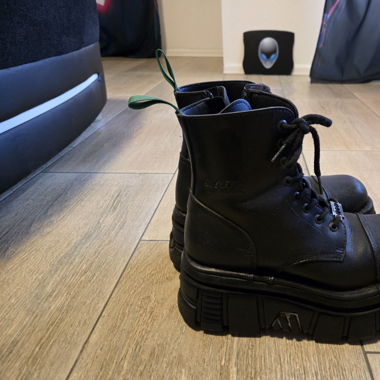 new rock paris Bottines Acier à plateformes 