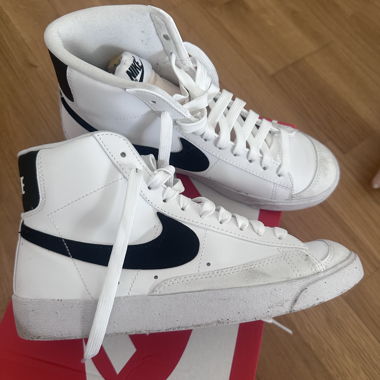 Sneakers Nike alte