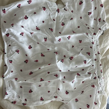 Pantaloncini bianchi a fiori
