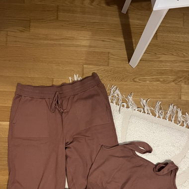 Training Top 38 et Pantalon 40 ETAM 