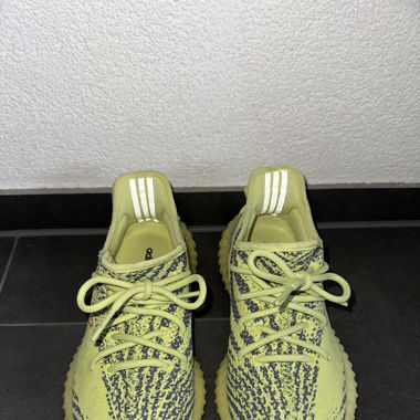 Yeezy Boost 350 V2 Semi Frozen