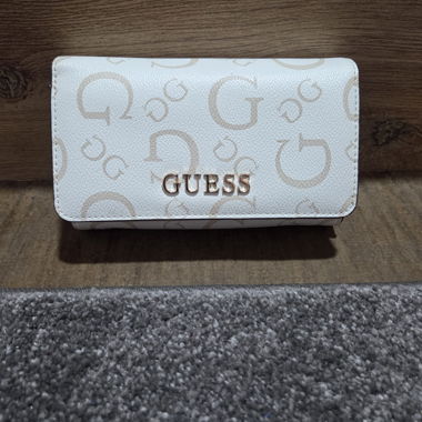 Portafoglio GUESS in vendita