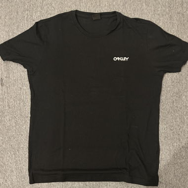 T-shirt Oakley con grafica