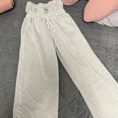 Pantalone in felpa grigio a gamba larga