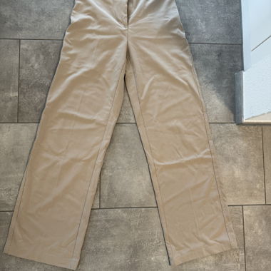 Pantaloni in Tessuto Beige Bershka