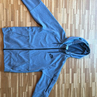 Sweat à capuche Nike gris