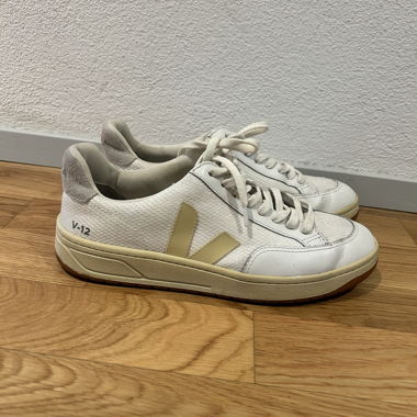 Baskets Veja V-12 40
