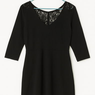 Abito in pizzo nero