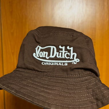 Cappellino Von Dutch marrone
