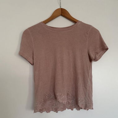 Women’s Pink T-Shirt with Lace