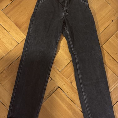Schwarze Jeans mit geradem Bein