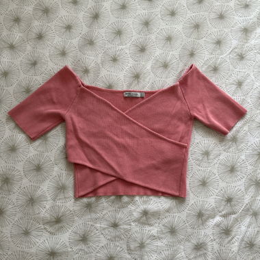 Crop top épaules dénuées 