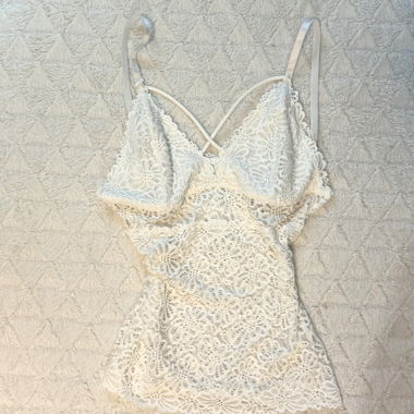 Top in pizzo bianco