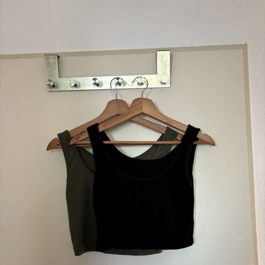 2 Croptops