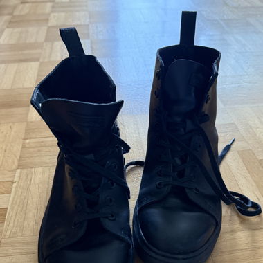 Dr. Martens