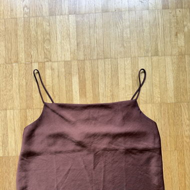 Satin scoop neck 