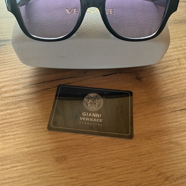 Lunettes de soleil Versace