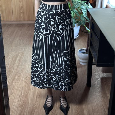 Vintage black and white midi skirt 