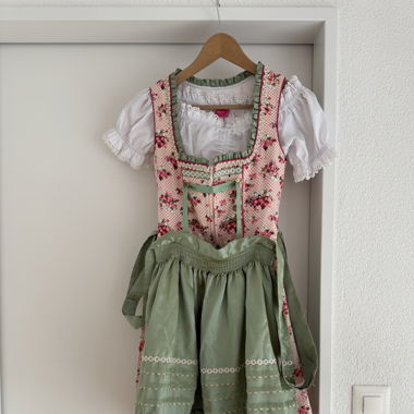 Krüger Dirndl