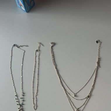 3 verschiedene Halsketten 