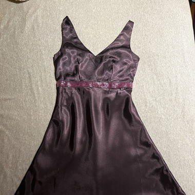 Violettes Kleid