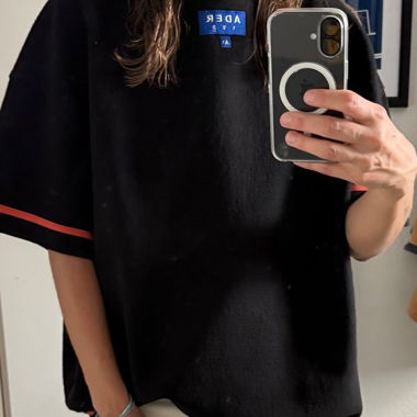 Haut oversized ADERERROR. Pièce designer unisexe