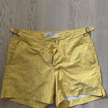 Pantaloncini gialli fantasia