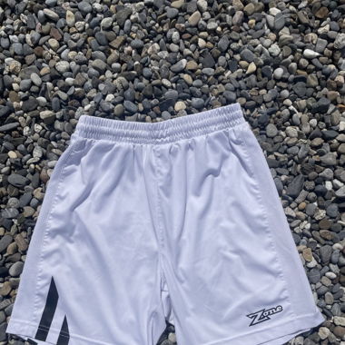 kurze sporthose weiss