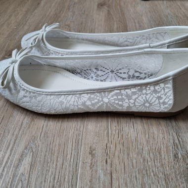 White Ballerinas Gr. 37