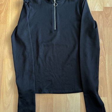 Long-sleeve top