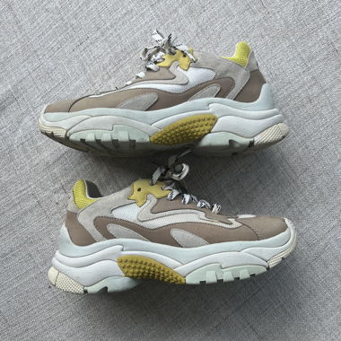 ASH ADDICT SNEAKERS