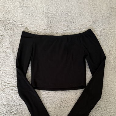Off-shoulder Top