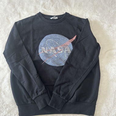 Schwarzer NASA-Hoodie