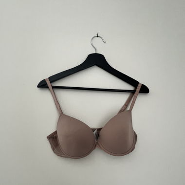 Nude BHs von H&M