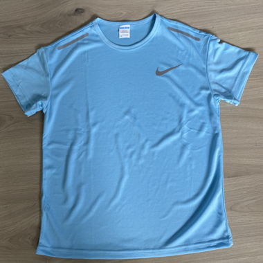 T-shirt sportivo Nike blu