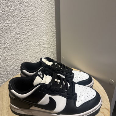 Nike Dunks Panda