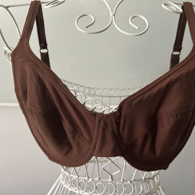 Brauner BH