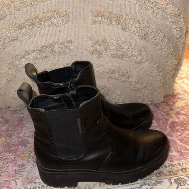 schwarze Boots