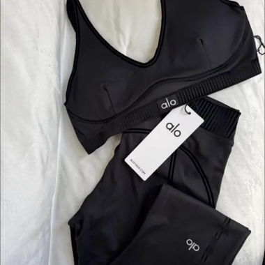 Set alo noir